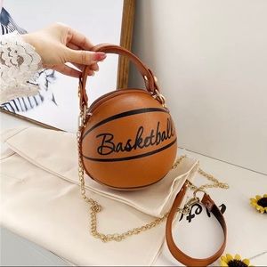Basketball crossbody purses🌹